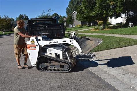 skid steer bucket wont stay up|skidsteer bucket going up.